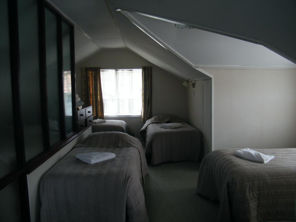 Colonial City Motel ハミルトン エクステリア 写真